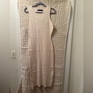 Haeof Elegant Cream Sleeveless Dress MIDI Sweater Bodycon
Size XL